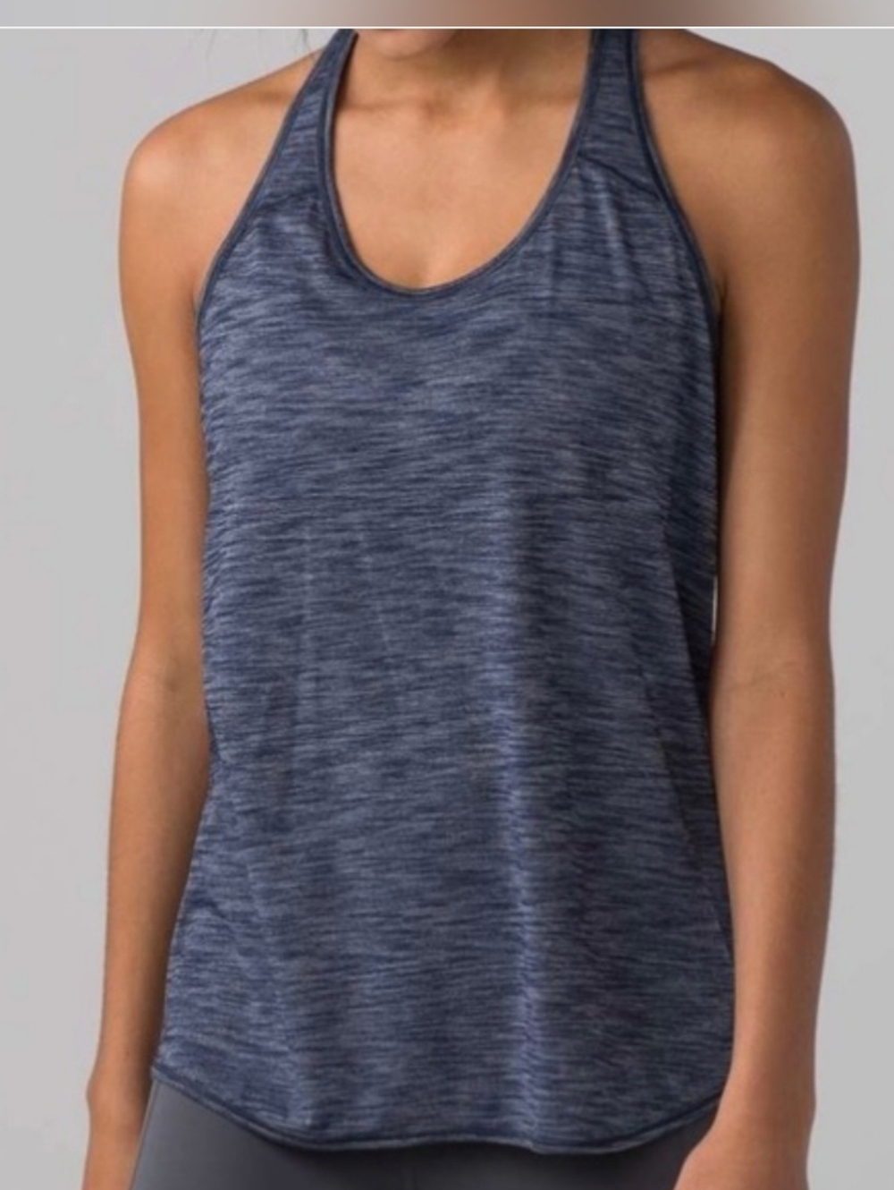 Lululemon Essential Tank - Picture 2 of 5
